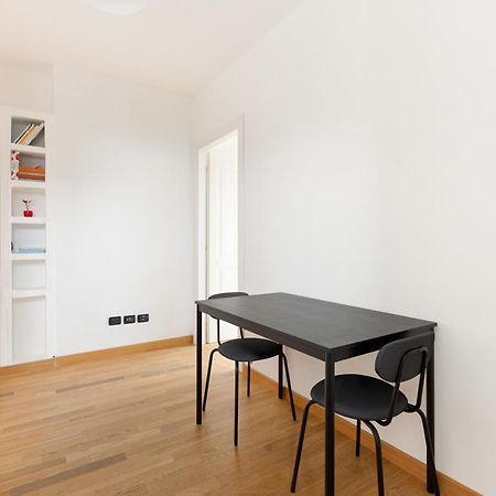 Milan Comfy Apartment X3 - With Balcony エクステリア 写真
