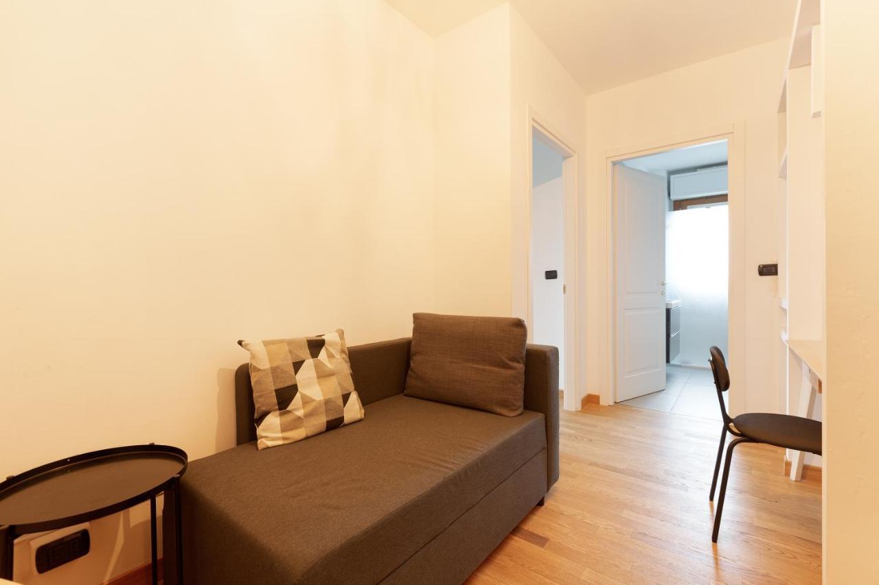 Milan Comfy Apartment X3 - With Balcony エクステリア 写真