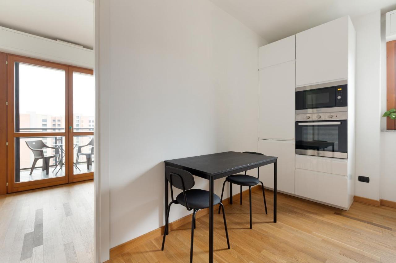 Milan Comfy Apartment X3 - With Balcony エクステリア 写真
