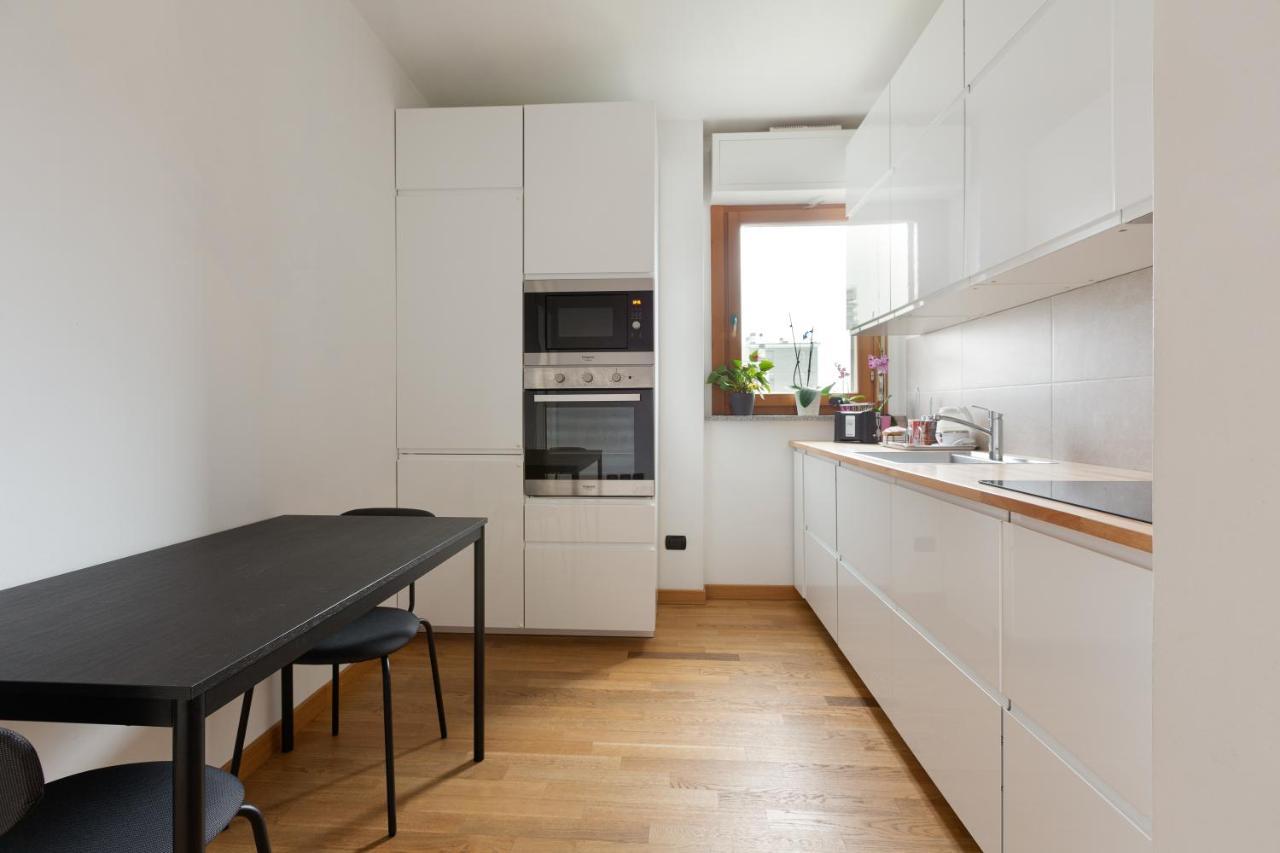 Milan Comfy Apartment X3 - With Balcony エクステリア 写真