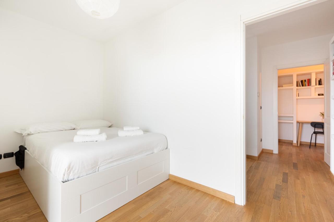 Milan Comfy Apartment X3 - With Balcony エクステリア 写真
